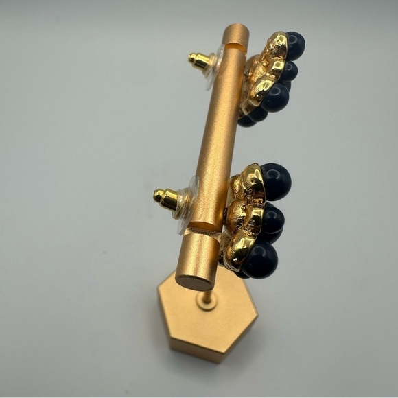 Vintage Monet Navy Blue and Gold Cluster Earrings with Glossy Finish - Picture 10 of 15